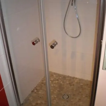 Quic En Groigne Otel 3*