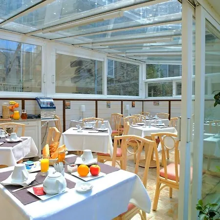Quic En Groigne Otel
