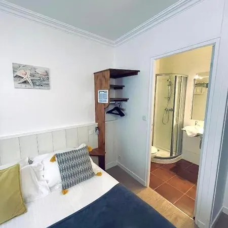 Quic En Groigne Otel 3*